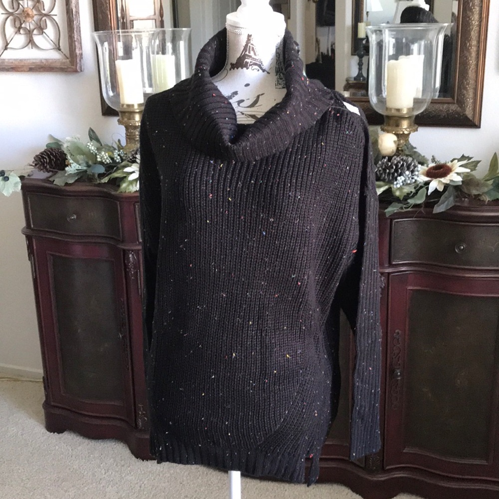 Gorgeous cold shoulder cowl neck sweater NWT
